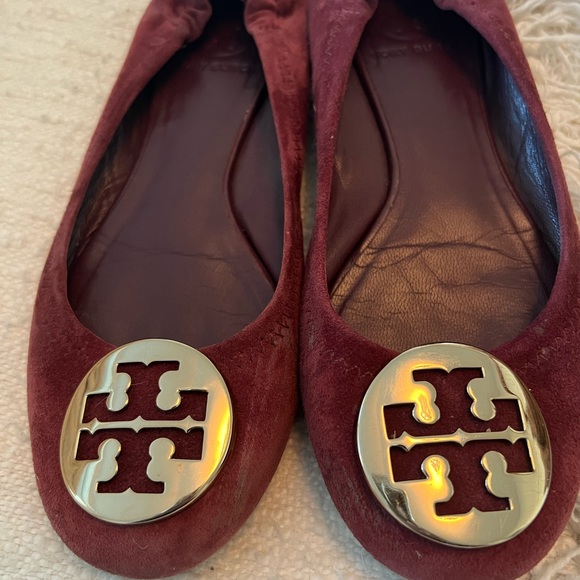 Burgundy suede Tory Burch Reva flats size 6.5 - Picture 3 of 3